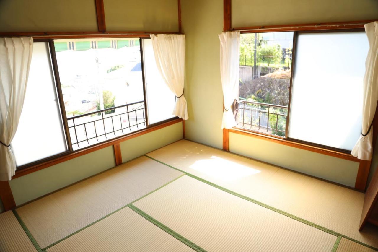 Guesthouse Nishihara Atami  Extérieur photo